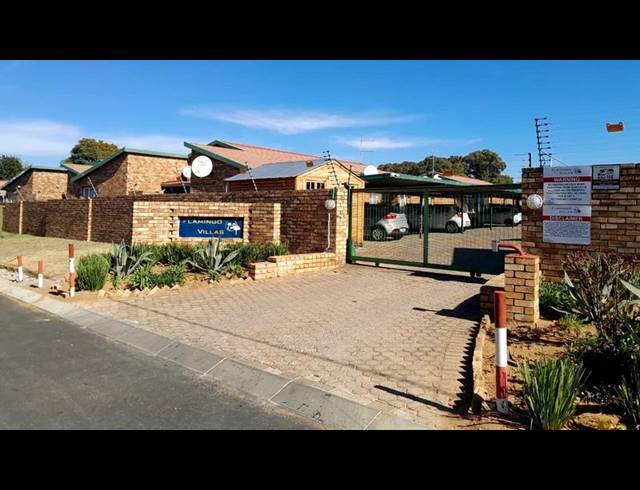 3 BEDROOM TOWNHOUSE FOR SALE IN GROBLERPARK